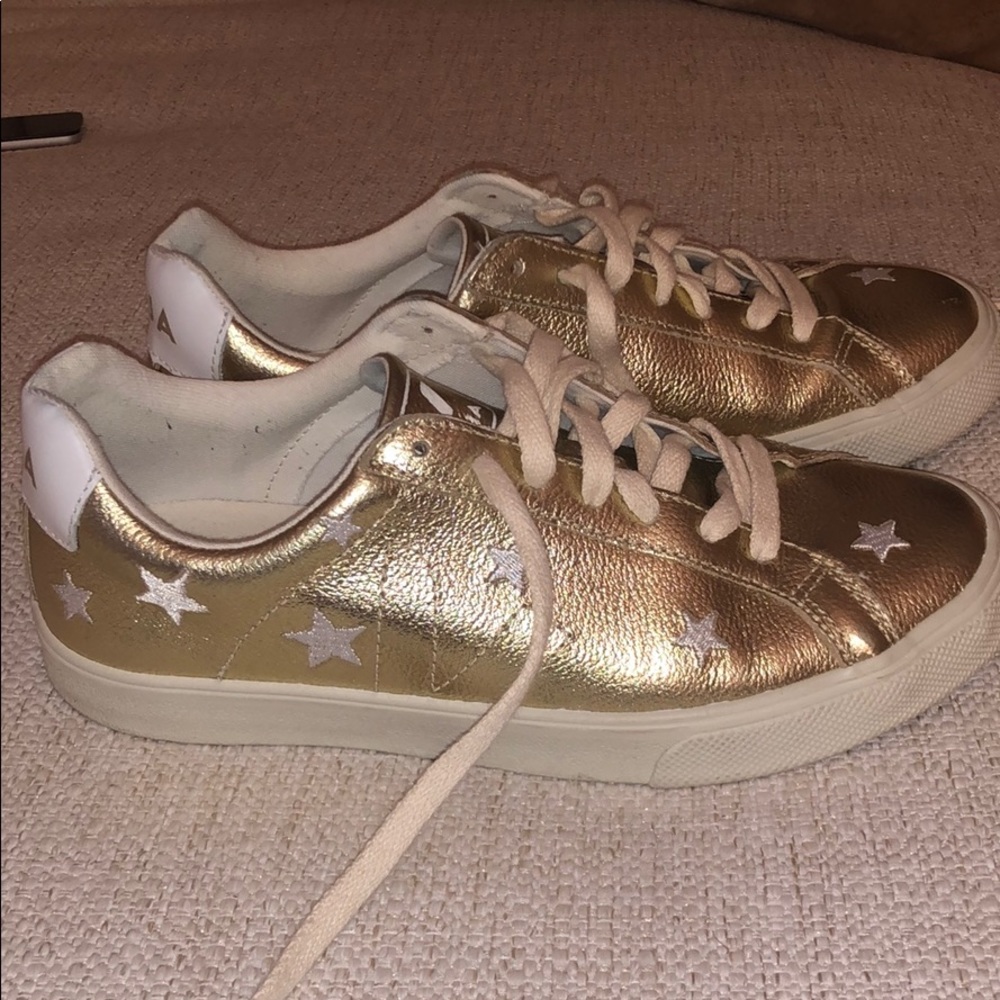Madewell X Veja Esplar Low Gold Star Embroidered